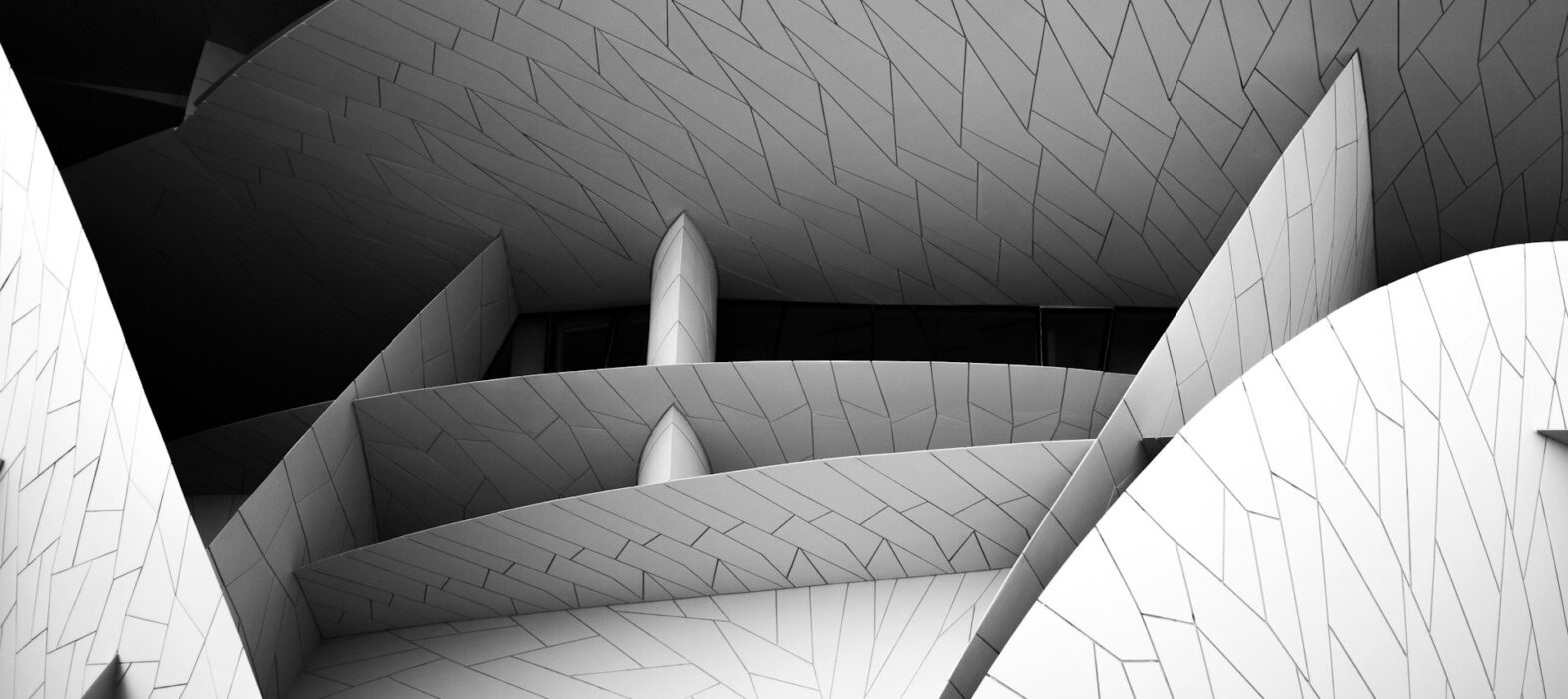 Reading Architecture Beyond Drawings